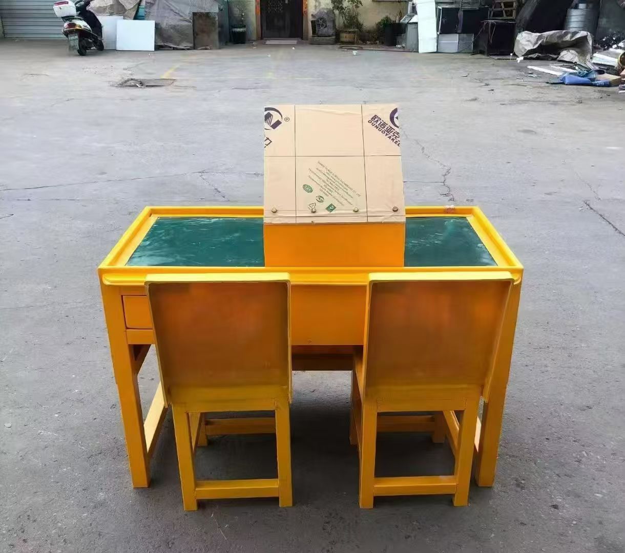 驿城防静电导通桌井下煤矿火工品发放桌：危险品流转的安全守护者